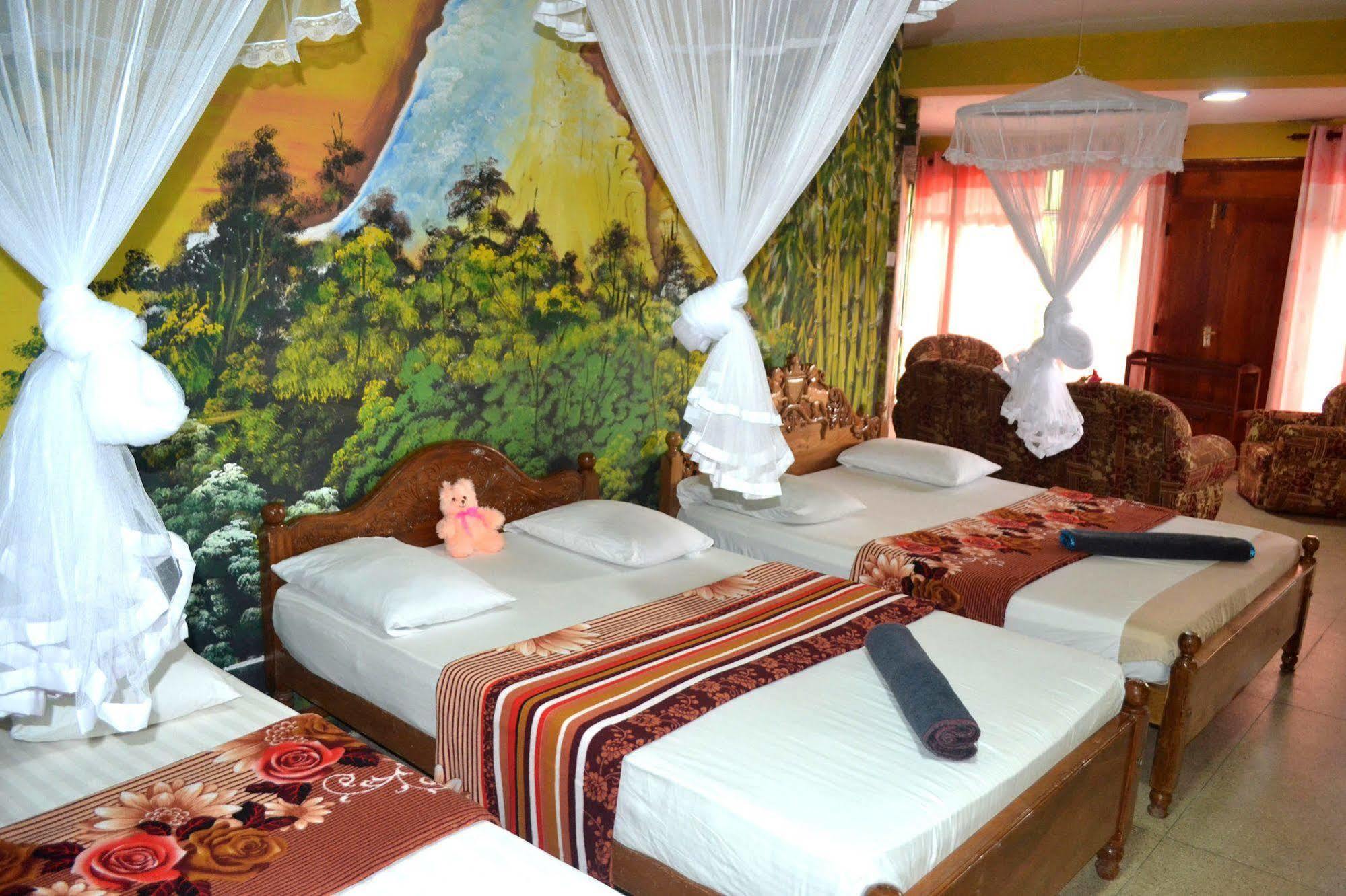 Grand Adamspeak Hotel Nallathanniya Екстериор снимка