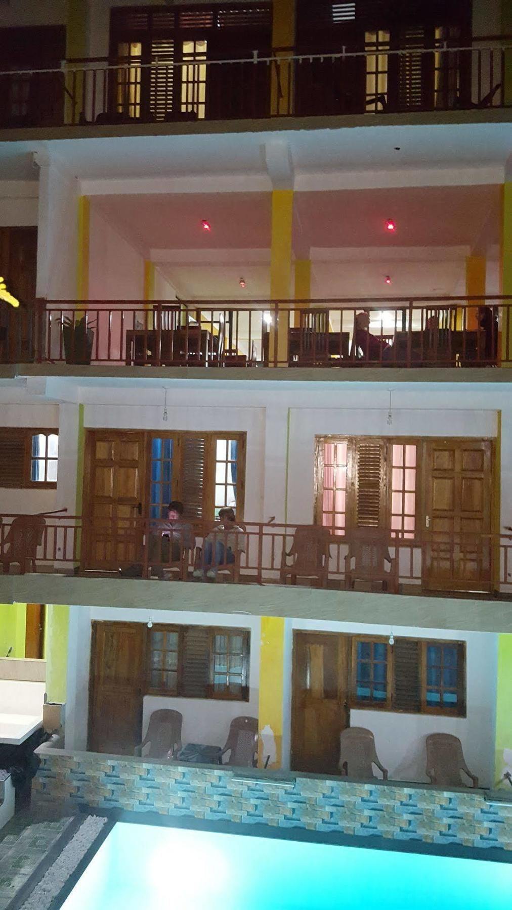 Grand Adamspeak Hotel Nallathanniya Екстериор снимка